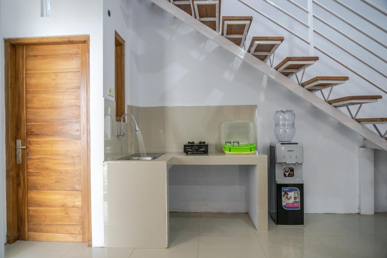 Azalia Homestay Jogjacarta Exterior foto